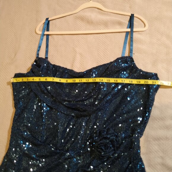 NWT B. Darling Dress ONLY $79! RETAIL $169! with shimmering paillettes  Size 23W - Picture 5 of 7